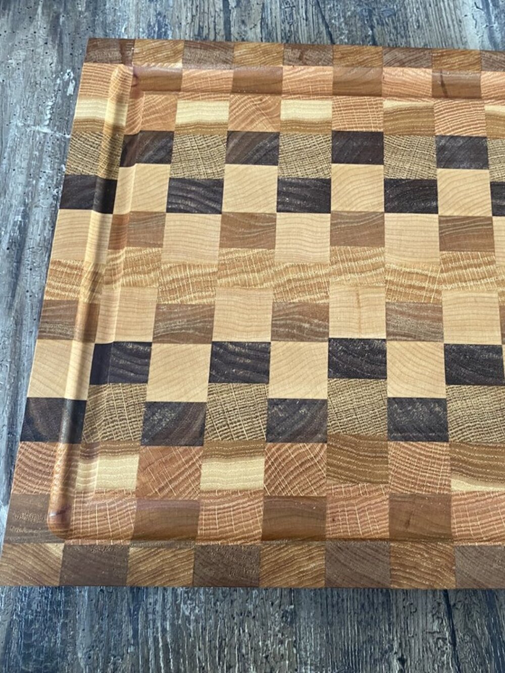 07.46 End Grain Cutting Board – Walnut, Maple, Oak & Cherry